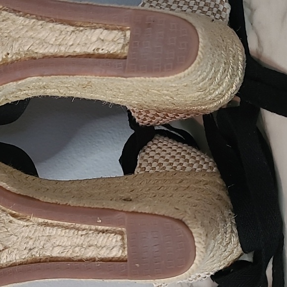 J. Crew Black Jute Closed Toe Wedges Espadrilles Sandals Sz 8 Boho Classic Chic - Picture 13 of 13